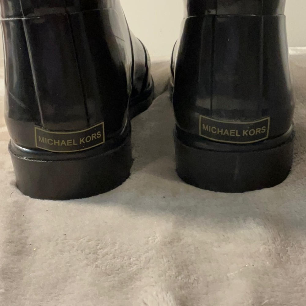 EUC Michael Kors Rain Boots - Size 10 - Picture 6 of 8